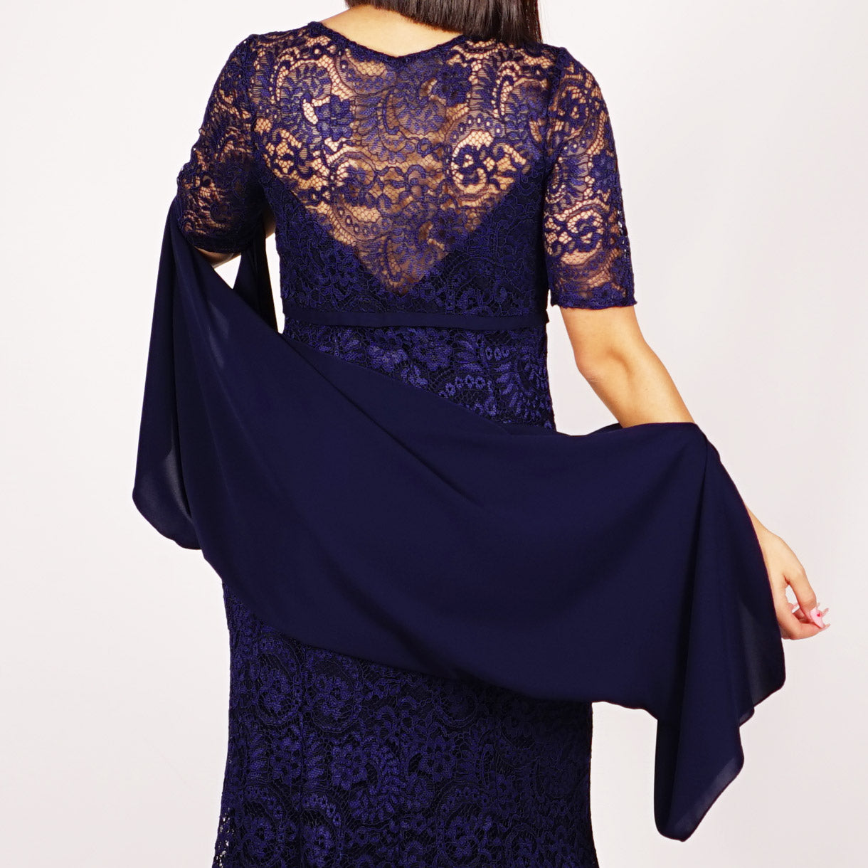 Официална дълга дантелена тъмно синя дамска рокля с къс ръкав 20722