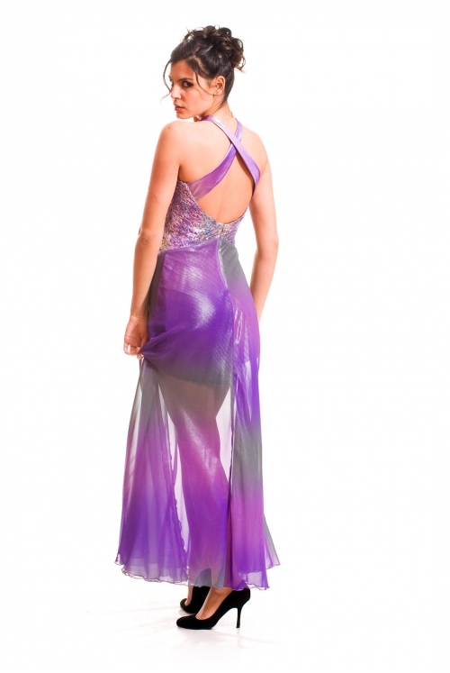 Бутикова дълга дамска рокля в лилави метални нюанси от дантела и шифон 20217